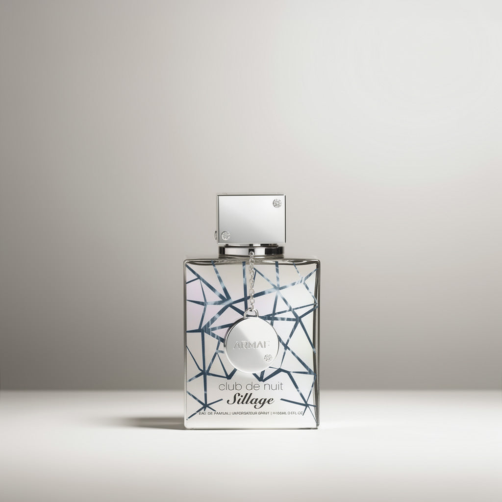Club de Nuit Sillage perfume by Armaf featuring notes of bergamot, blackcurrant, iris, and ambroxan
